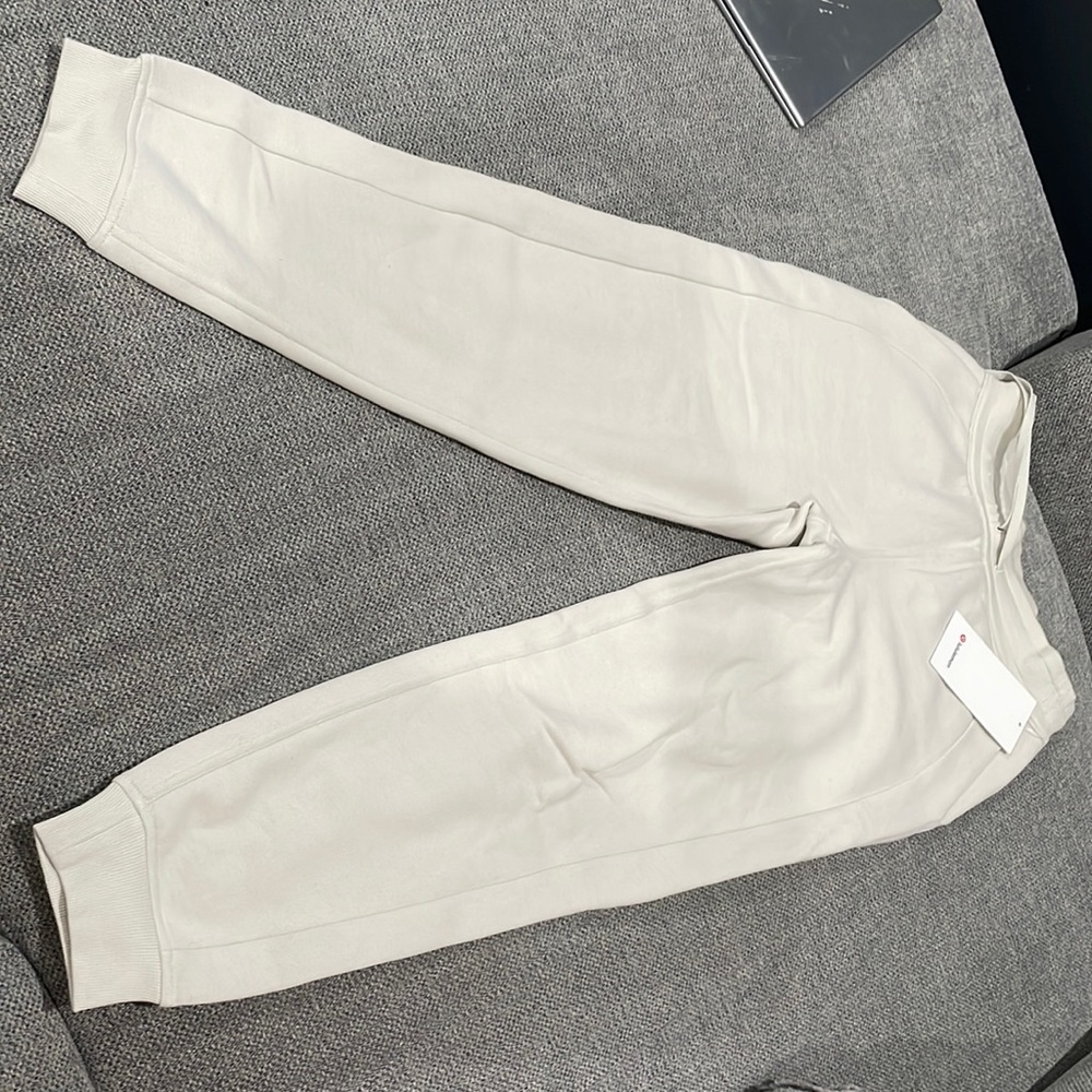 Lululemon scuba full length jogger in the color bone.